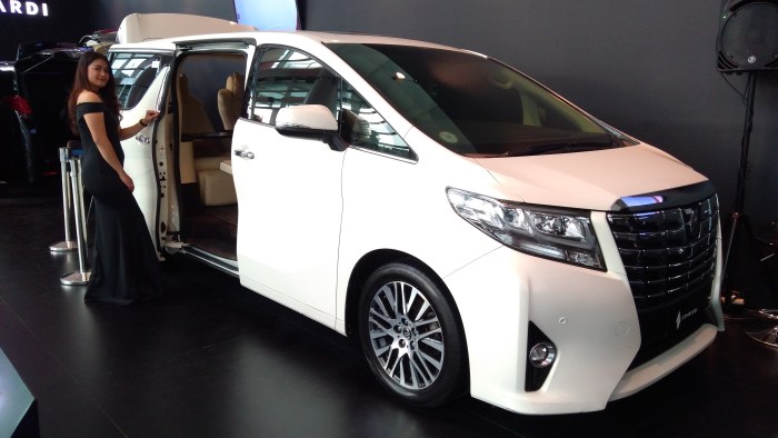 Toyota alphard new car price